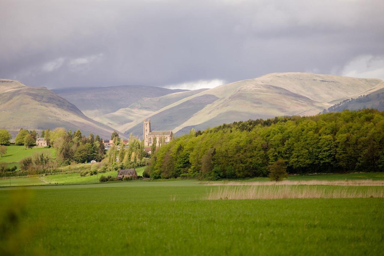 Luxury Glamping Anthropod-Ben Cleugh-With Hot Tub Otel Clackmannan Dış mekan fotoğraf